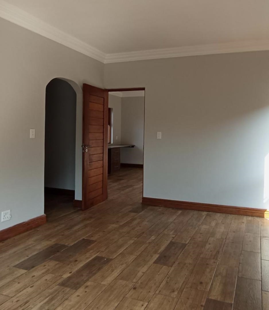 5 Bedroom Property for Sale in Xanadu Eco Park North West